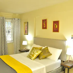 https://the-flatwaterloo.hotelsochorios.net